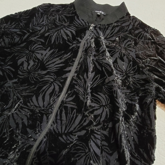 Torrid Black Velour Velvet Bomber Jacket - Picture 6 of 8
